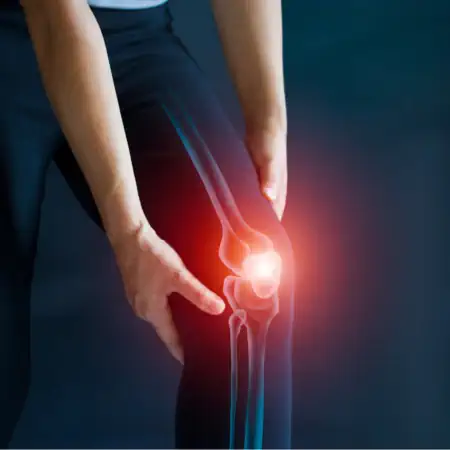 La Artrosis, considerada una de las enfermedades articulares más comunes en todo el mundo, es un trastorno degenerativo que merece nuestra atención y comprensión.